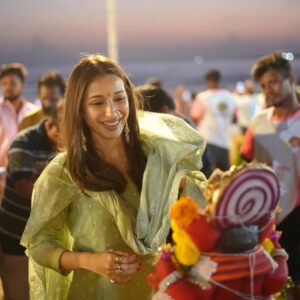 Heli Daruwala Instagram - पुढच्या वर्षी लवकर या ..🥹🧿♥️
Ganpati Bapppa Morya 🙏🏻