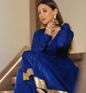 Heli Daruwala Instagram - Forever finding reasons for “KAJU KATLI” (last slide)
Diwali Love and light 🪔🧿♥️🫠 #iykyk na fam…!!
Wearing @mmitaaism
📸 @rutvang_viradiya
Ps - also me waiting for the whole year to use this song😂