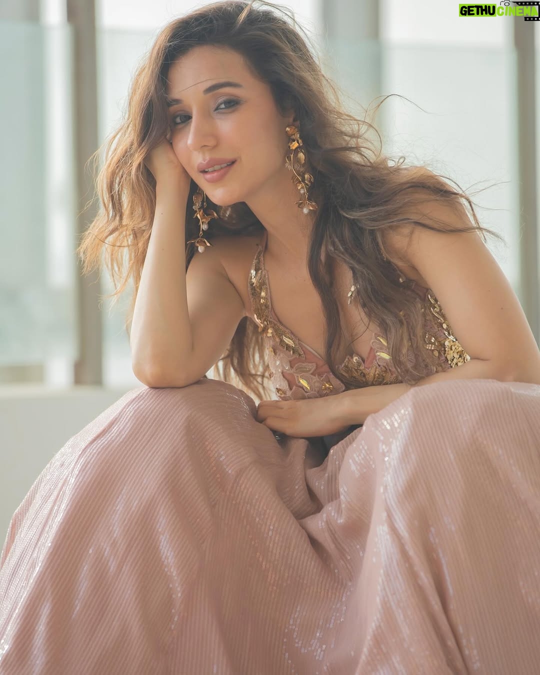 Heli Daruwala - 60.3K Likes - It’s the …Hair flying filmy core… ♾️🧿