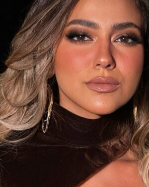 Hend Abdel Haleem Instagram - 45th Cairo International Film Festival closing ceremony ✨🤎
Stylist: @byisraagalal 
MUA: @maryam_abd_alaziz 
Fashion Designer: @thekiyat___ 
Jewelry: @louisdiamondsofficial 
Hair Stylist: @faresahmedhair @alsagheersalons 
Clutch: @bvlgari 
Heels: @enzo_egypt