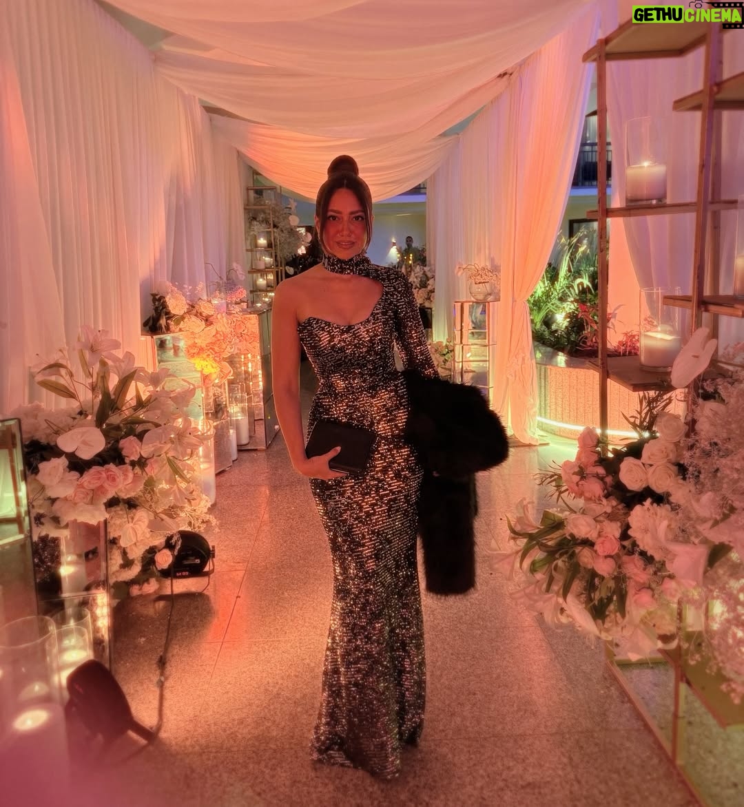 Hend Abdel Haleem - 50.1K Likes - 🖤🪩 
Wearing : @htanashydesigns