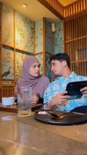Herfiza Novianti Instagram - Aneh, kenapa ga boleh ya??
#CeritaMOYAPOYA