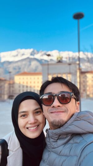 Herfiza Novianti Instagram - Dari Italy ke Austria
Cakepā¦
Cukup melihatmu sekali, aku sudah bahagia
#KemanaMOYAPOYA