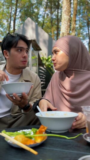 Herfiza Novianti Instagram - Terus gimana ?
#CeritaMOYAPOYA