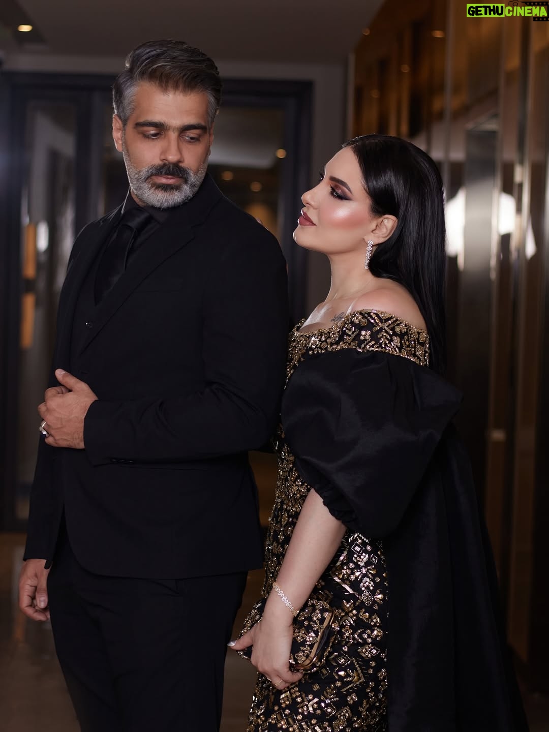 Hiba Al-Durri - 14.1K Likes - Back to back.. unbreakable💪🏻

Thank you my team 

Stylist: @eliekhallil5
Dress: @labourjoisie
Bag: @scudo_bags
Makeup: @azharhubail
Hairstylist: @zainab.shamlooh
Photographer: @ahmd.e17
