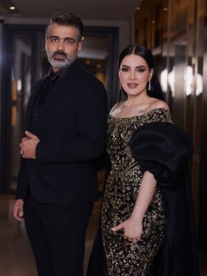 Hiba Al-Durri Instagram - Back to back.. unbreakable💪🏻
Thank you my team
Stylist: @eliekhallil5
Dress: @labourjoisie
Bag: @scudo_bags
Makeup: @azharhubail
Hairstylist: @zainab.shamlooh
Photographer: @ahmd.e17