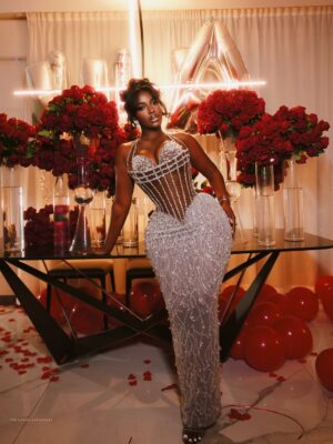 Hilda Baci Instagram - The Birthday Girl #clubhilda30
Dress @veekeejames_official
Makeup @kim_beautystudio
Hair @touchofibee
Styled @_emmanuelgoodnews
📸 @thelagospaparazzi