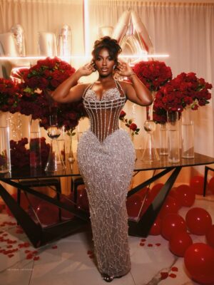 Hilda Baci Instagram - The Birthday Girl #clubhilda30
Dress @veekeejames_official
Makeup @kim_beautystudio
Hair @touchofibee
Styled @_emmanuelgoodnews
📸 @thelagospaparazzi