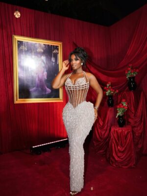Hilda Baci Instagram - The Birthday Girl #clubhilda30
Dress @veekeejames_official
Makeup @kim_beautystudio
Hair @touchofibee
Styled @_emmanuelgoodnews
📸 @thelagospaparazzi