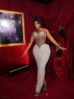 Hilda Baci Instagram - The Birthday Girl #clubhilda30
Dress @veekeejames_official
Makeup @kim_beautystudio
Hair @touchofibee
Styled @_emmanuelgoodnews
📸 @thelagospaparazzi