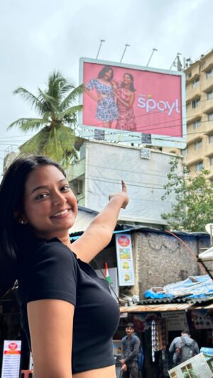 Himadri Instagram - A dream come true♥️🧿
I hope mumma is proud of me🥹
Thank you @spoylonflipkart for this opportunity.. forever grateful ♥️
And shooting this campaign with @jhanviibhatiaa was so fun🧿
#billboard #spoylonflipkart #dreams