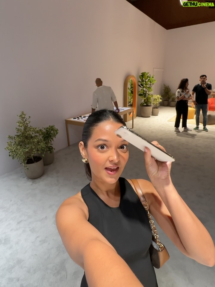 Himadri - 11.8K Likes - ✨ Attending the @apple event and seeing the new Series 17, 17 Air & 17 Pro was surreal 🤯 Apple was my first ever phone — the one I borrowed from my sister to film my first YouTube video 🎥🍎

From that beginning to standing here today as a creator… this truly feels like a full circle moment 🫶✨

#collab #iphone17 #apple