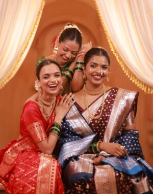 Himadri Instagram - ✨मराठी मुली ✨
There’s something so deeply magical about being wrapped in a Maharashtrian look… it’s not just tradition, it’s a feeling ✨♥️soft, strong, and utterly beautiful
#marathi #marathimulgi❤️ #saree #ganeshchaturthi2025 #mumbai