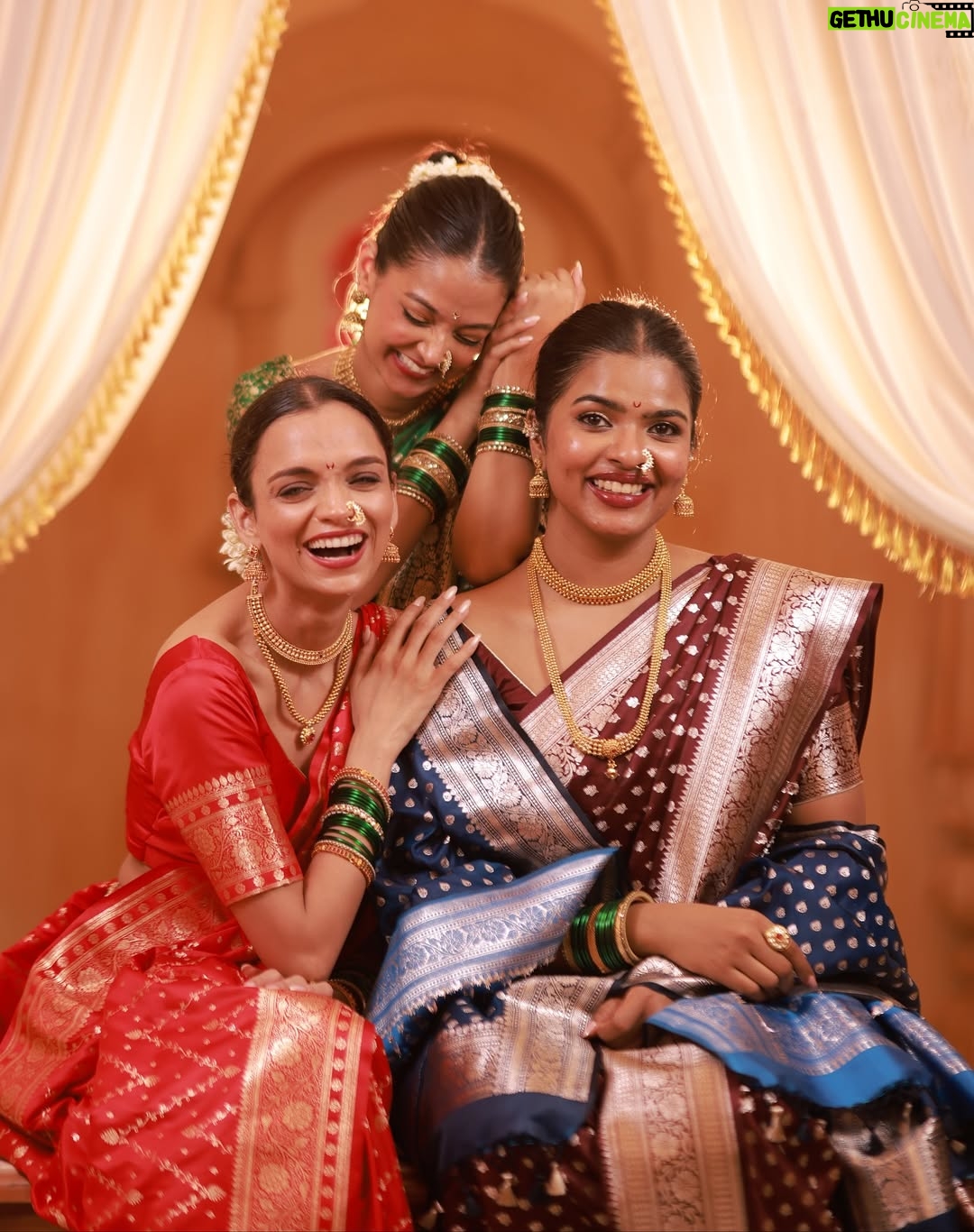 Himadri - 13K Likes - ✨मराठी मुली ✨
There’s something so deeply magical about being wrapped in a Maharashtrian look… it’s not just tradition, it’s a feeling ✨♥️soft, strong, and utterly beautiful 

#marathi #marathimulgi❤️ #saree #ganeshchaturthi2025 #mumbai