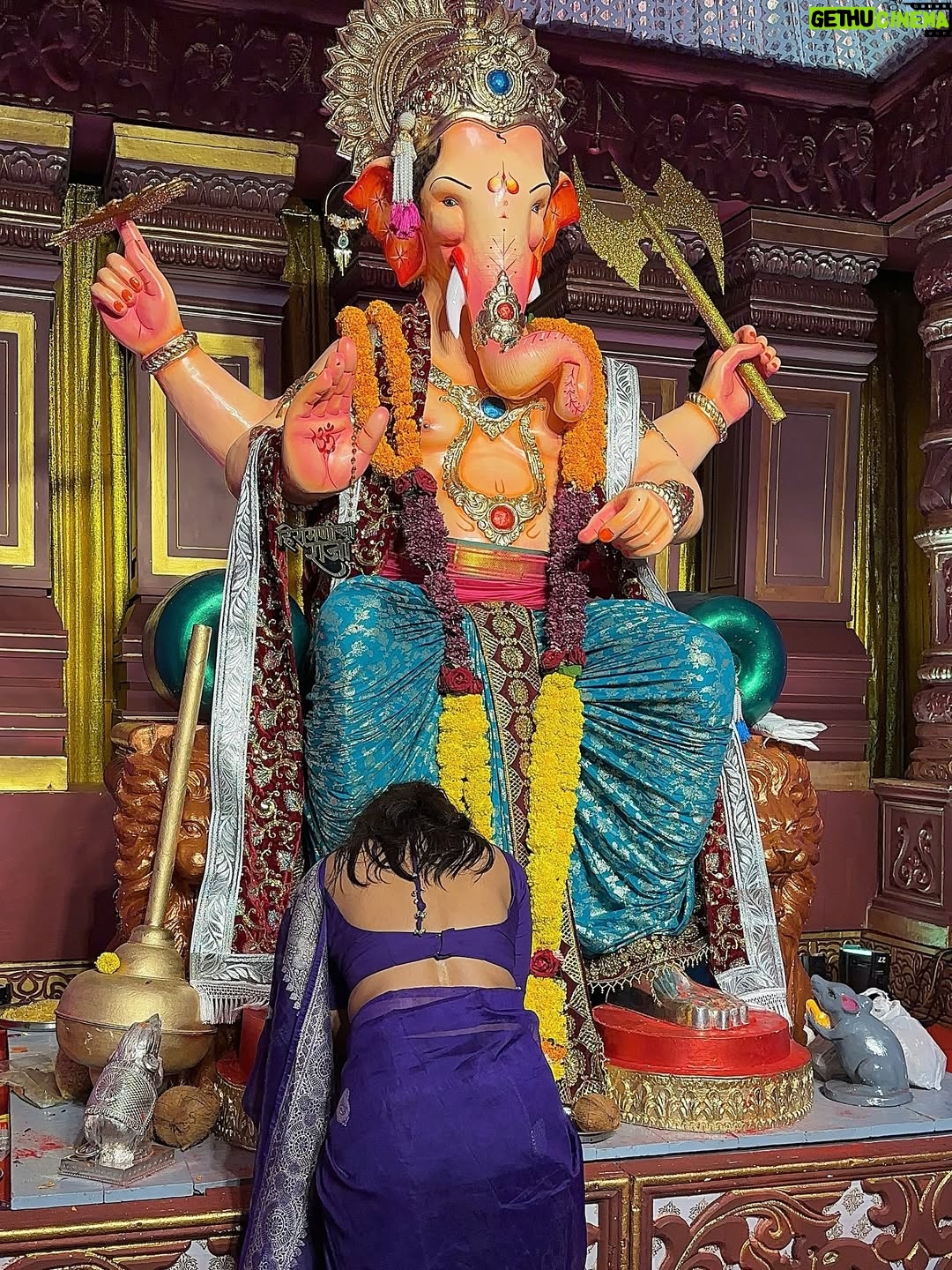 Himadri - 20K Likes - My first Ganpati in Mumbai 😭✨& I couldn't be more Grateful to be able to witness this🙏✨
Thank you Gannu ji 🙏♥️

#ganpati #ganpatibappamorya #ganeshchaturthi #maharashtra #mumbai