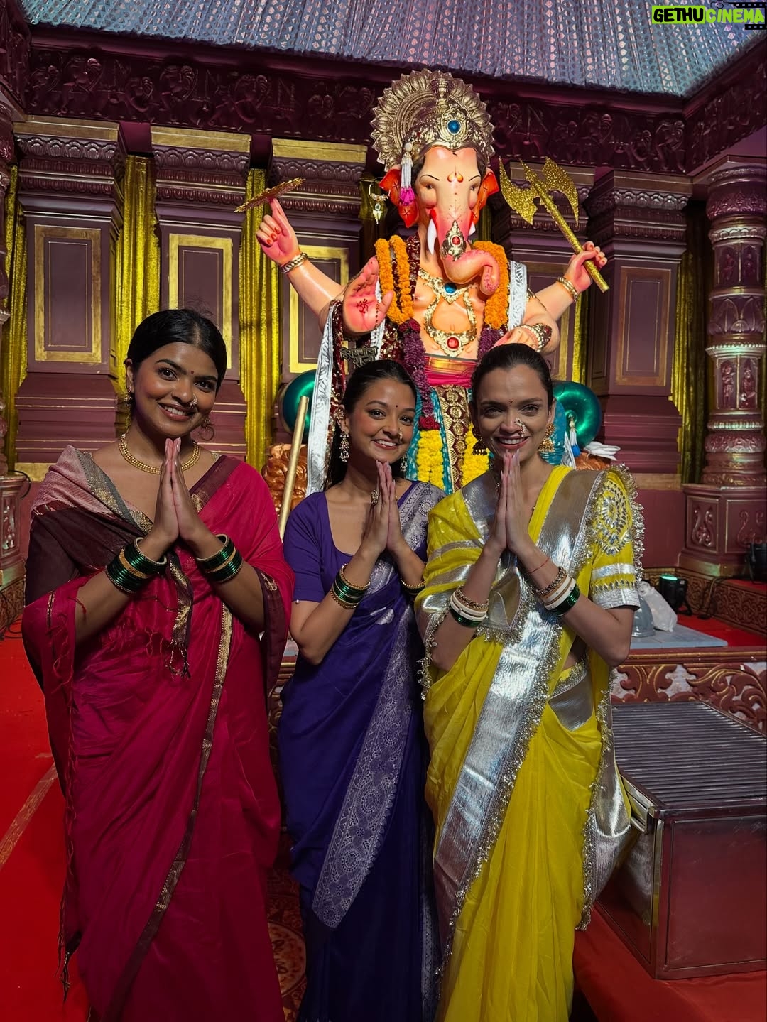Himadri - 20K Likes - My first Ganpati in Mumbai 😭✨& I couldn't be more Grateful to be able to witness this🙏✨
Thank you Gannu ji 🙏♥️

#ganpati #ganpatibappamorya #ganeshchaturthi #maharashtra #mumbai