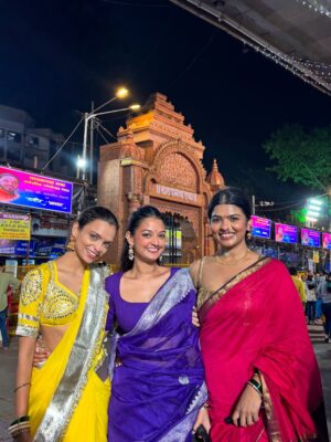 Himadri Instagram - My first Ganpati in Mumbai 😭✨& I couldn't be more Grateful to be able to witness this🙏✨
Thank you Gannu ji 🙏♥️
#ganpati #ganpatibappamorya #ganeshchaturthi #maharashtra #mumbai