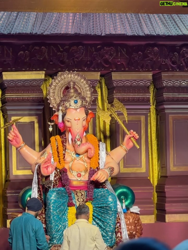 Himadri - 20K Likes - My first Ganpati in Mumbai 😭✨& I couldn't be more Grateful to be able to witness this🙏✨
Thank you Gannu ji 🙏♥️

#ganpati #ganpatibappamorya #ganeshchaturthi #maharashtra #mumbai