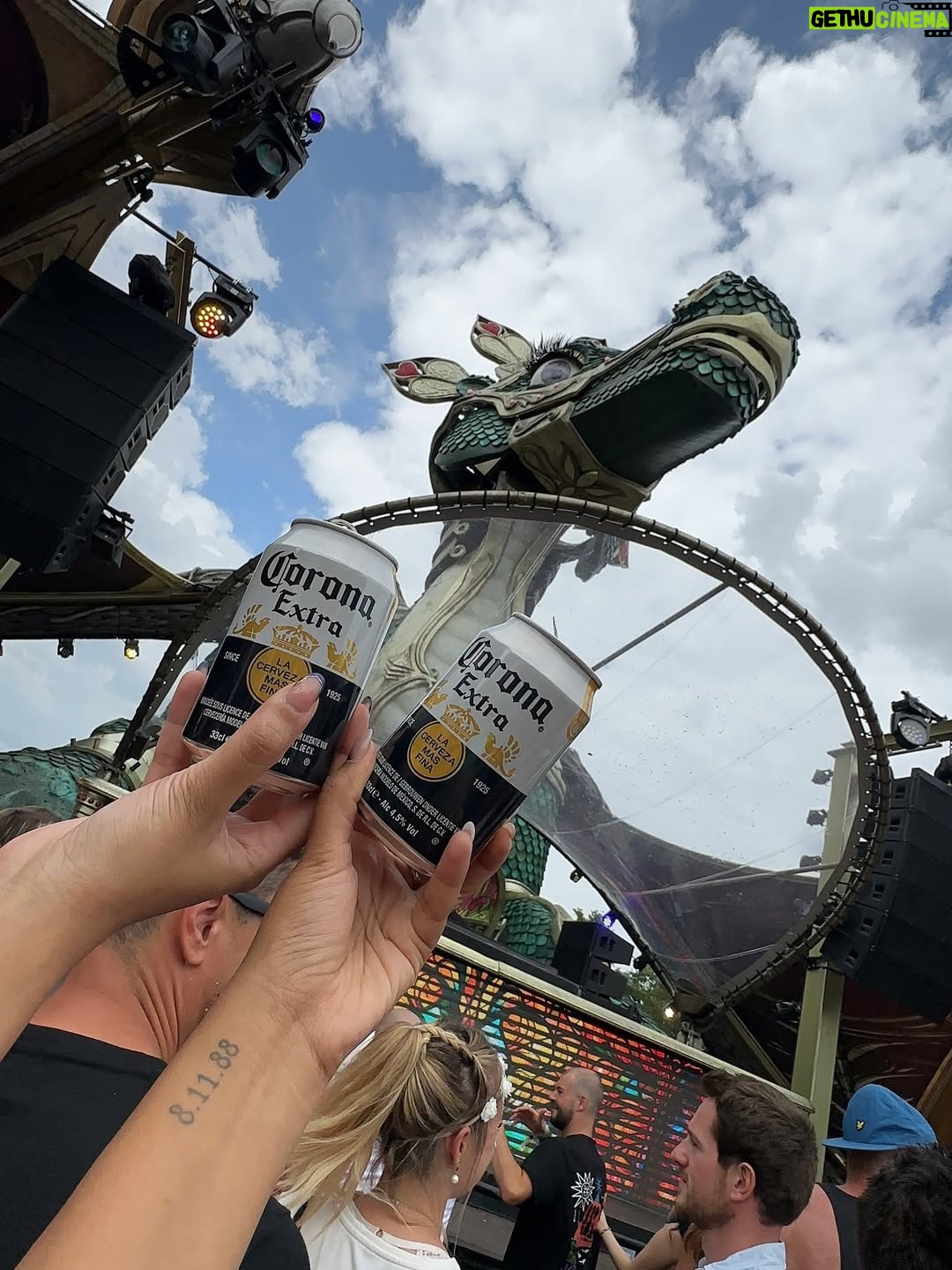 Himadri - 15.7K Likes - Just two sisters ticking off their dream place ♥️Day 1 of @tomorrowland 2025!
Live Today, Love Tomorrow & Unite Forever✨😍🤌

#tomorrowland #tomorrowland2025 #belgium #boom #sisters