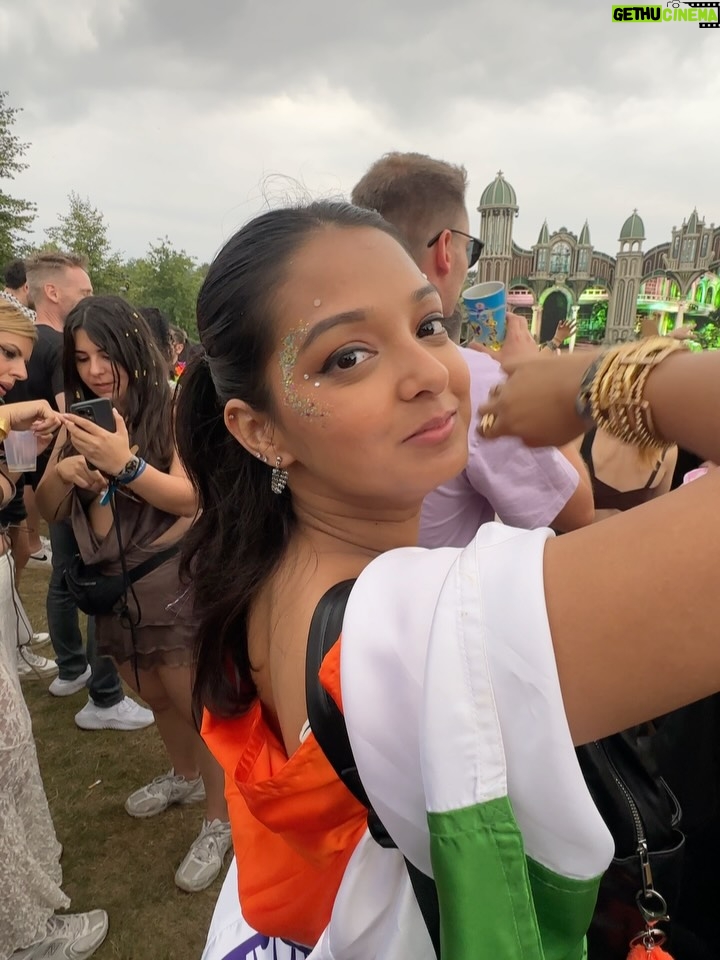 Himadri - 15.7K Likes - Just two sisters ticking off their dream place ♥️Day 1 of @tomorrowland 2025!
Live Today, Love Tomorrow & Unite Forever✨😍🤌

#tomorrowland #tomorrowland2025 #belgium #boom #sisters