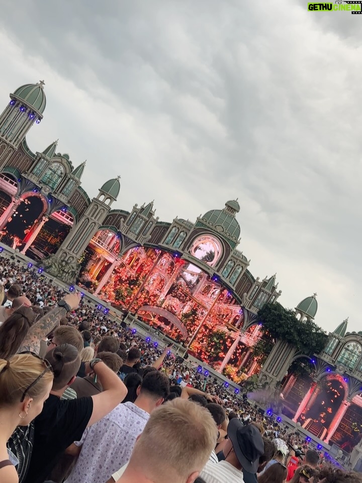Himadri - 15.7K Likes - Just two sisters ticking off their dream place ♥️Day 1 of @tomorrowland 2025!
Live Today, Love Tomorrow & Unite Forever✨😍🤌

#tomorrowland #tomorrowland2025 #belgium #boom #sisters
