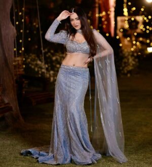 Himani Sharma Instagram - Bhai ki shaadi.
For my brother’s wedding i got this beautiful aqua blue lehenga from @sidhaarthanddisha .
This is a satin fabric lehenga with full handwork and a trail
And yes i was totally looking like a “Fairy” (pari) in this one.
Outfit👗 @sidhaarthanddisha
Bag👜 @amamajewels
Camera 📸 @weddingcraft_studio
Hair & Makeup💄 by truly yours
..
..
..
..
#bhaikishaadi #himanisharma #groomsister #groomsistermakeup