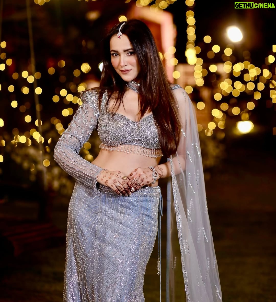 Himani Sharma - 5.1K Likes - Bhai ki shaadi.
For my brother’s wedding i got this beautiful aqua blue lehenga from @sidhaarthanddisha .
This is a satin fabric lehenga with full handwork and a trail
And yes i was totally looking like a “Fairy” (pari) in this one.
Outfit👗 @sidhaarthanddisha 
Bag👜 @amamajewels 
Camera 📸 @weddingcraft_studio 
Hair &  Makeup💄 by truly yours
..
..
..
..
#bhaikishaadi #himanisharma #groomsister #groomsistermakeup