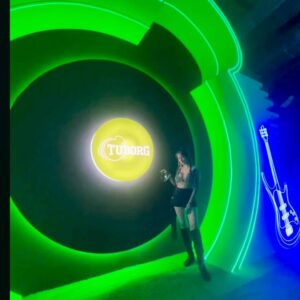 Himani Sharma Instagram - NO TECHNO
NO LIFE
KNOW TECHNO
KNOW LIFE 🎶 🎧
..
@borisbrejcha live in mumbai
..
..
#borisbrejcha #mumbai #techno #technolife #technodressup