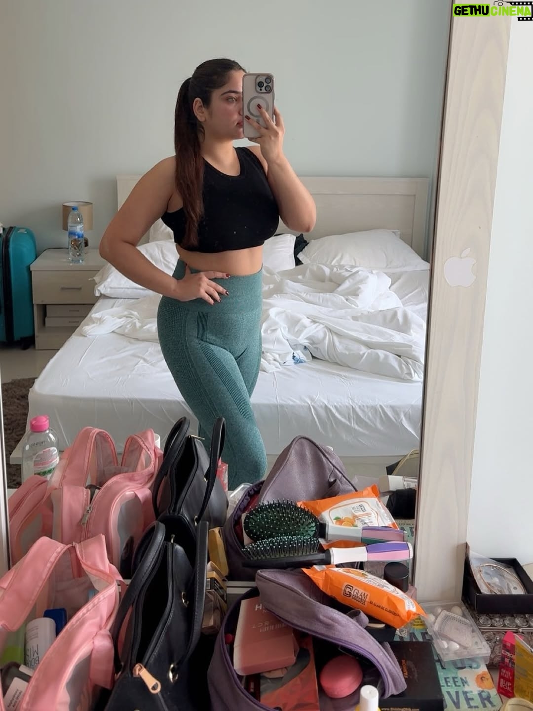 Himanshi Chaudhary - 97.4K Likes - 🧿🤍