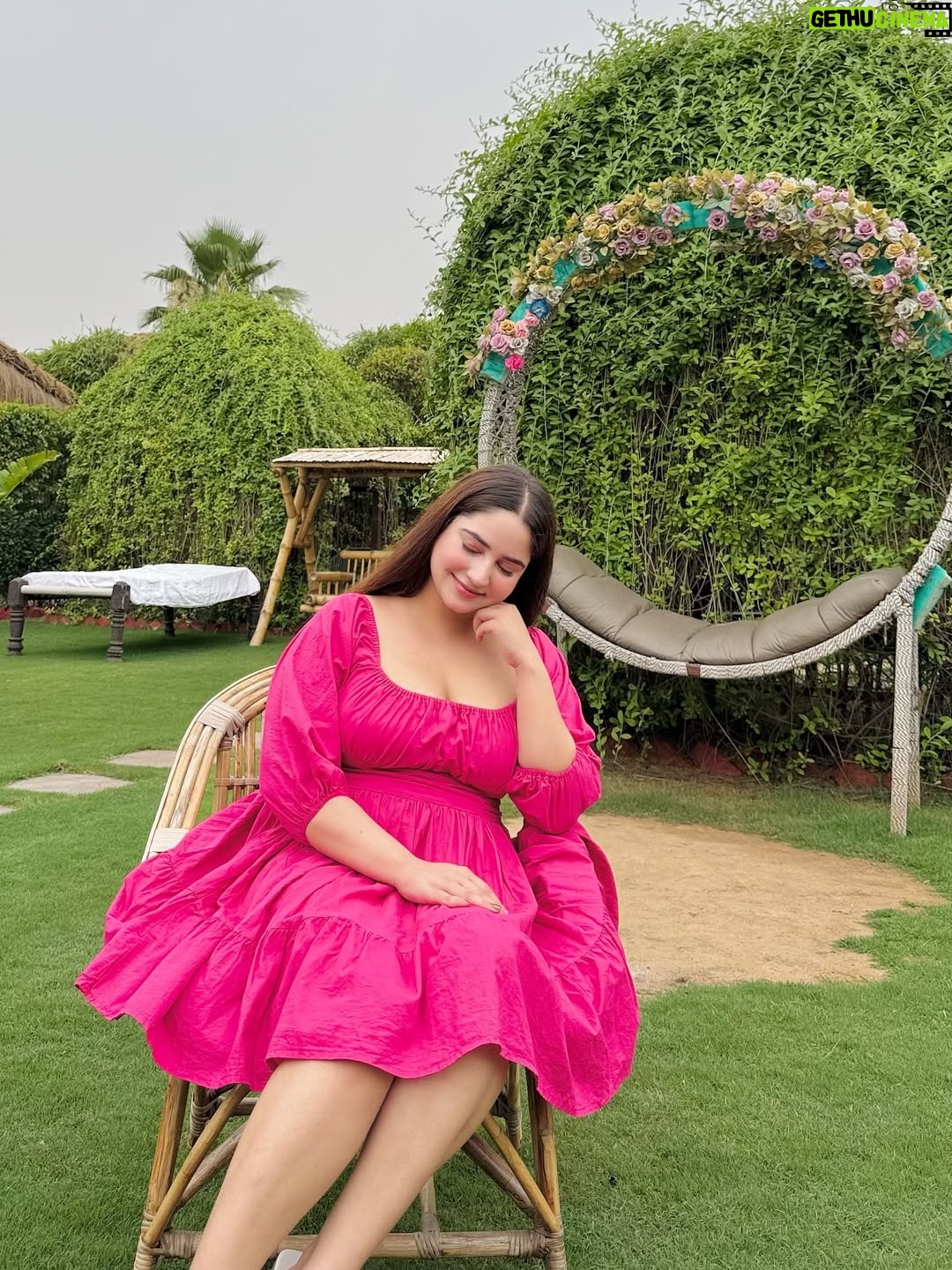 Himanshi Chaudhary - 15.7K Likes - 💕