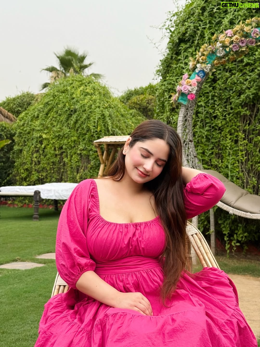 Himanshi Chaudhary - 15.7K Likes - 💕