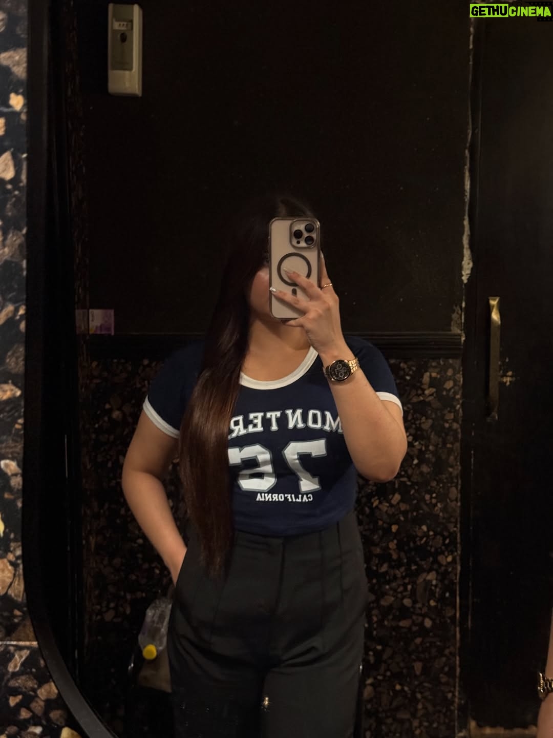 Himanshi Chaudhary - 15.1K Likes - 🧿💙
