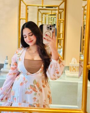 Himanshi Chaudhary Instagram - 💛