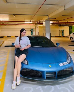 Himanshi Chaudhary Instagram - 💙