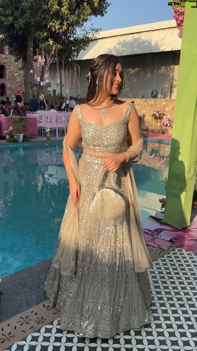 Himanshi Tekwani - 18.4K Likes - 