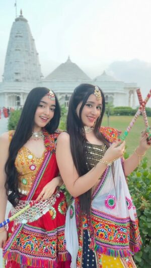 Himanshi Tekwani Instagram - Who needs a Garba Partner when you have your sister?😍👯♀️
.
.
.
.
.
#navratri #garbaoutfit #navratritransition #sistergoals #garbaqueen #transition #sister #jaipurcity #jaipurbloggers #navratri2024 #garbafit #navratrispecial #sistersbeforemisters #indianbeauties