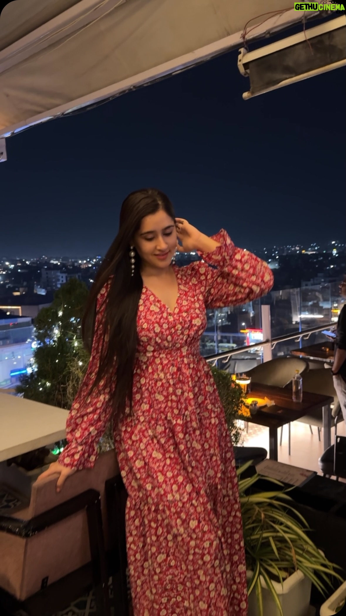 Himanshi Tekwani - 13.7K Likes - 