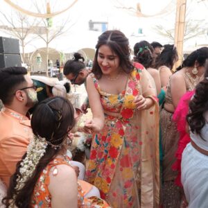 Himanshi Tekwani Instagram -