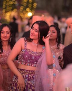 Himanshi Tekwani Most Liked Photos and Posts