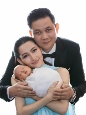 Hin Channiroth Instagram - 8.8.2025 អូន បុត្រចេញខែហើយ
សូមកូនមានមានសុខភាពល្អ ប្រាជ្ញាវាងវៃ ជាក្មេងគោរពចាស់ទុំ ស្តាប់បង្គាប់ ជាកូនល្អ ក្មេងល្អក្នុងសង្គម ❤️😘
Love you ❤️