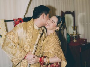Hin Channiroth Instagram - Happy 1st anniversary 👩❤️👨 I love you @diamond_dy99