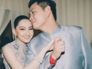 Hin Channiroth Instagram - Happy 1st anniversary 👩❤️👨 I love you @diamond_dy99