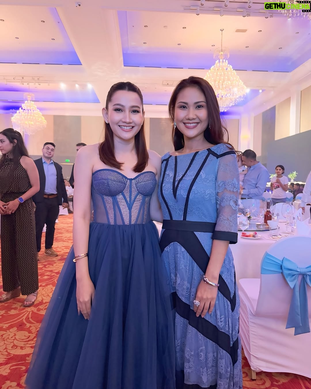 Hin Channiroth - 3.1K Likes - ក្នុងឱកាសឆ្នាំថ្មី ឆ្នាំសកល២០២៤ ឈានចូល២០២៥ នាងខ្ញុំ សូមគោរពជូនពរ លោកជំទាវ ហ៊ុន ម៉ាណា ព្រមទាំងក្រុមគ្រួសារ ទទួលបាននូវសុខភាពល្អបរិបូរណ៍ កម្លាំងពលំមាំមួន និងជោគជ័យនូវគ្រប់ភារកិច្ច 🙏🏼🙏🏻🙏🏻 
Happy new yew boss @mana8888 ❤️😘