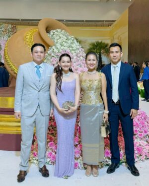 Hin Channiroth Instagram - មេប្រុសមេស្រីជាទីគោរព🙏🏻❤️