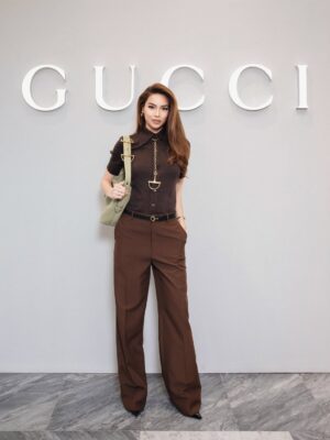 Ho Ngoc Ha Instagram - A stunning transformation of the Gucci store in the heart of Saigon makes it a must-visit destination for every fashion enthusiast ❤️
@gucci #GucciHCMC
Một đêm thật tuyệt cùng mọi người 🌹 cảm ơn thật nhiều nha❤️