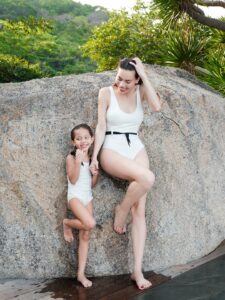 Actress Ho Ngoc Ha HD Photos and Wallpapers June 2025