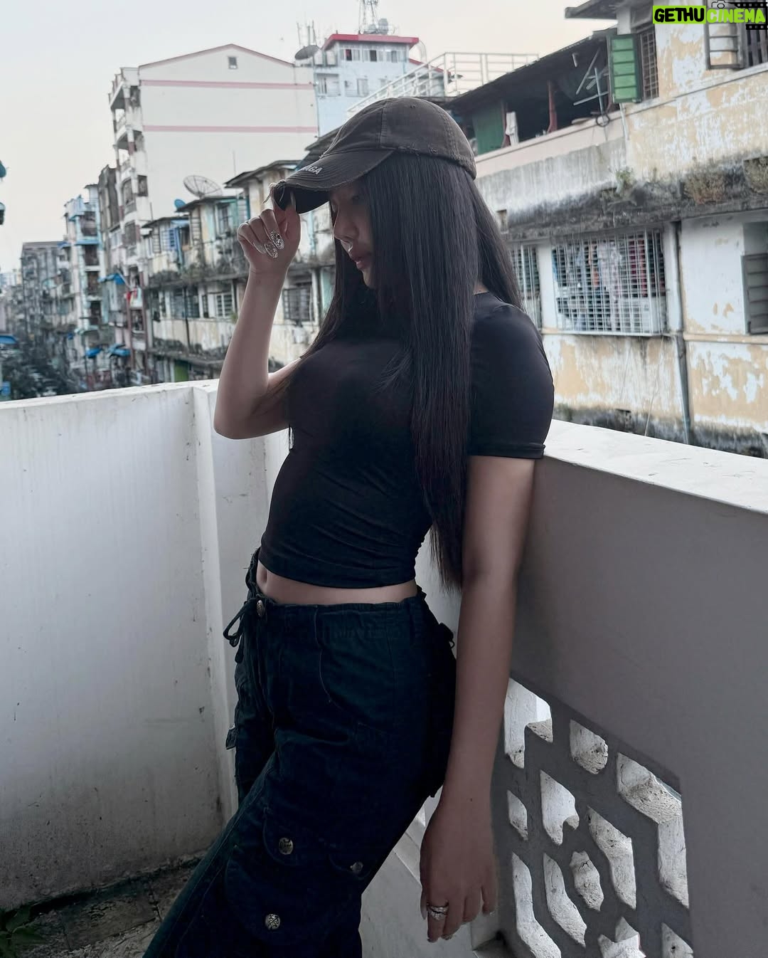 Hsu Eaint San - 2.2K Likes - 🔥🖤 What Do You Want From Me 🖤🔥