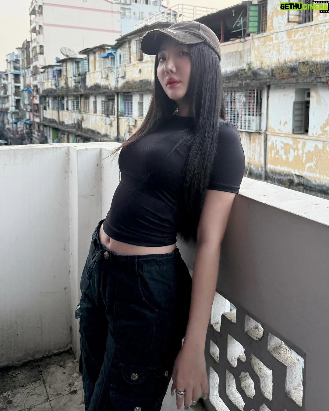 Hsu Eaint San - 2.2K Likes - 🔥🖤 What Do You Want From Me 🖤🔥