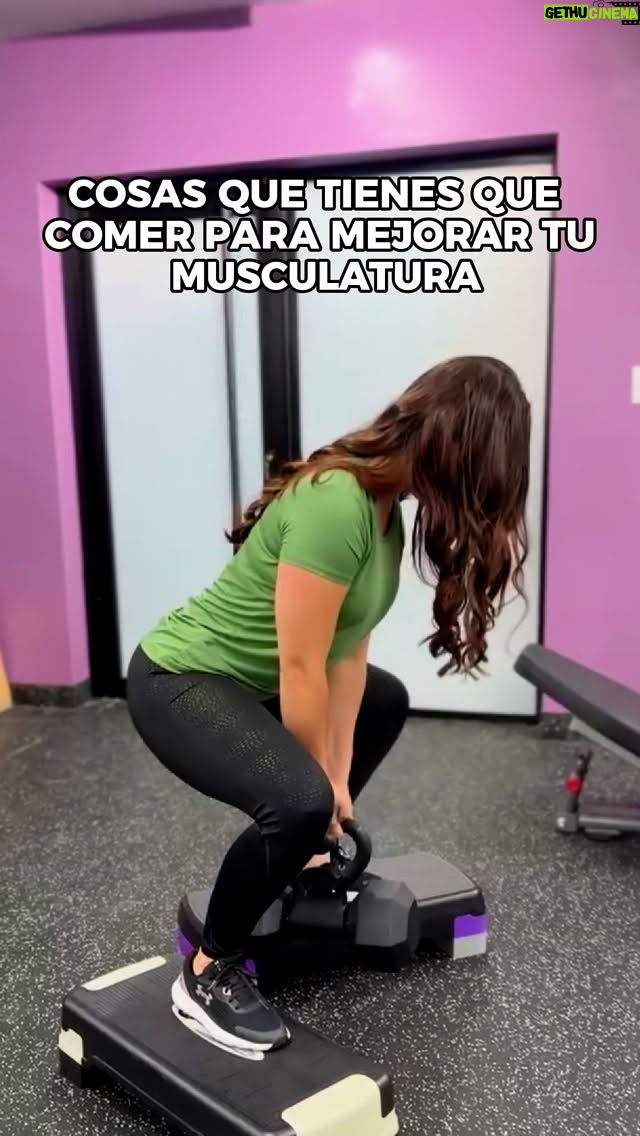 Iamdra Fermín - 2.4K Likes - ~Todo lo que necesitas para mejorar tus músculos está en @carrefourrd (incluyendo los hierros, si… venden pesas😁).
[Y todos los alimentos de la canasta básica tienen precios redondos hasta el 28 de septiembre].