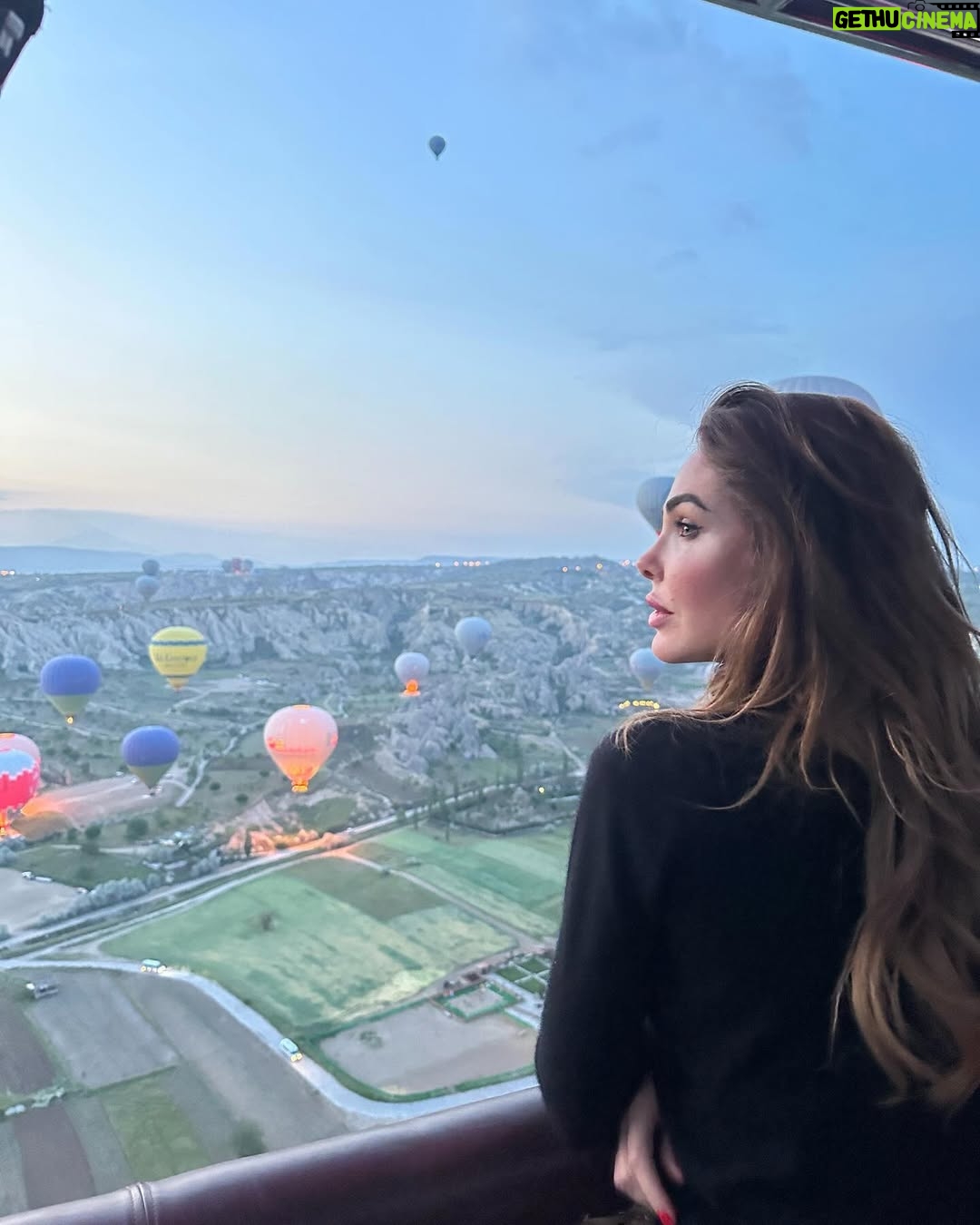 Ilary Blasi - 119.8K Likes - 